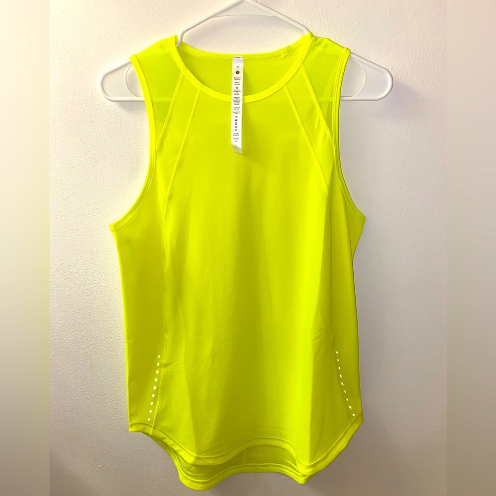 Lululemon Athletica Women’s Sculpt Tank. Size 6